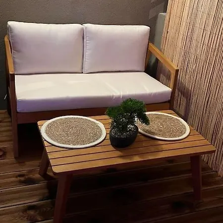 Apartment La