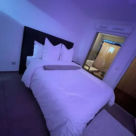 La * Castelnau-le-Lez